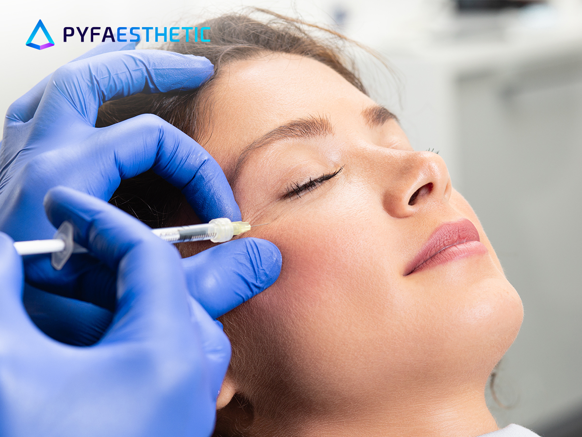 Dibandingkan jenis filler lain, filler hyaluronic acid menawarkan beragam kelebihan. Apa saja keunggulan filler hyaluronic acid? Berikut informasi selengkapnya.
